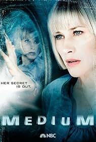 دانلود سریال Medium 2005