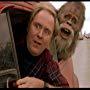 Kevin Peter Hall and John Lithgow in Harry and the Hendersons (1987)