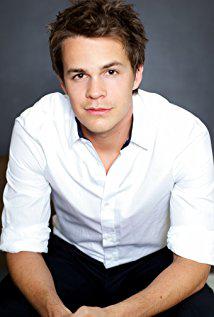 تصویر Johnny Simmons