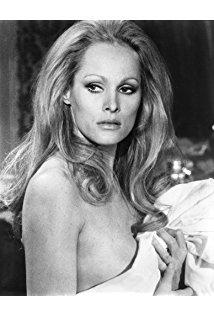 تصویر Ursula Andress