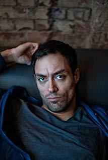 تصویر Alex Hassell