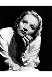 تصویر Marlene Dietrich
