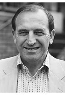 تصویر Leonard Rossiter