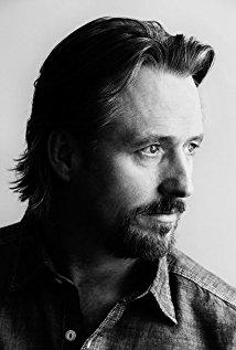 تصویر Linus Roache