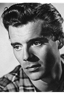 تصویر Dirk Bogarde