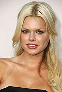 تصویر Sophie Monk