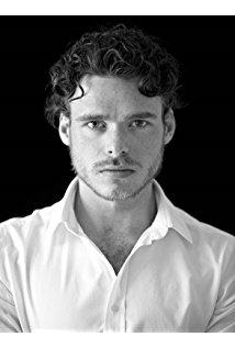 تصویر Richard Madden