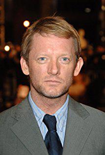 تصویر Douglas Henshall