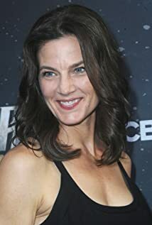 تصویر Terry Farrell