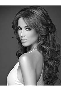 تصویر Jacqueline Bracamontes