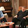 Kevin James and Victor Williams in The King of Queens (1998)
