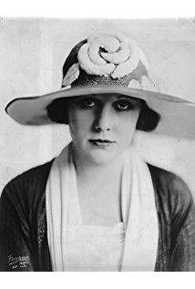 تصویر Edna Purviance