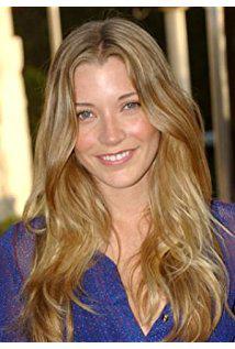 تصویر Sarah Roemer