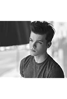 تصویر Cameron Monaghan