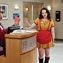 Steve Agee and Kat Dennings in 2 Broke Girls (2011)