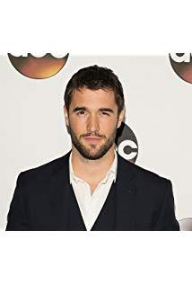 تصویر Josh Bowman