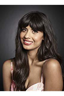 تصویر Jameela Jamil