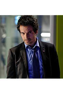 تصویر Santiago Cabrera