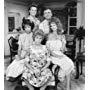 Beverly Archer, Ken Berry, Allan Kayser, Vicki Lawrence, and Dorothy Lyman in Mama