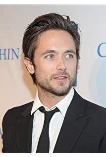 تصویر Justin Chatwin