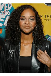 تصویر Lark Voorhies