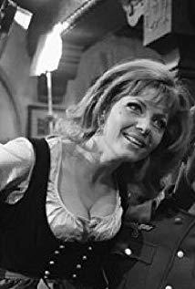 تصویر Ingrid Pitt