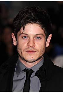 تصویر Iwan Rheon