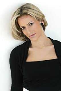 تصویر Emily Maitlis