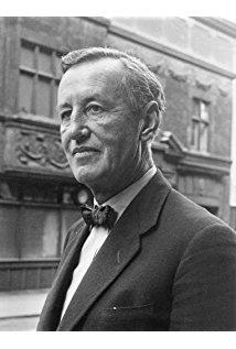 تصویر Ian Fleming