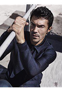 تصویر Ian Anthony Dale