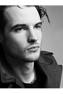 تصویر Tom Sturridge