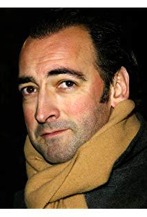 تصویر Alistair McGowan