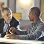 Brent Musburger and Damon Wayans Jr. in Happy Endings (2011)