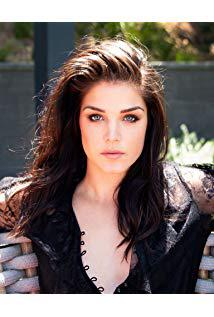 تصویر Marie Avgeropoulos