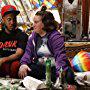 Betsy Sodaro and Chris Redd in Disjointed (2017)