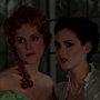 Winona Ryder and Sadie Frost in Bram Stoker