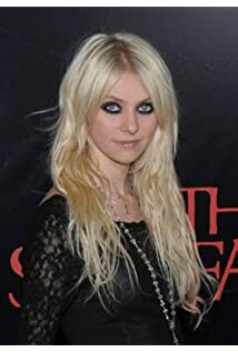 تصویر Taylor Momsen