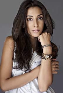 تصویر Monica Dogra