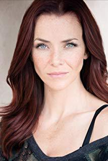 تصویر Annie Wersching