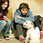 Emma Roberts, Jake T. Austin, and Cosmo in Hotel for Dogs (2009)