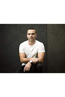 تصویر Dustin Clare