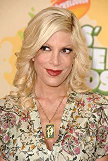 تصویر Tori Spelling