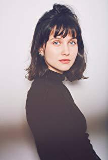 تصویر Julia Goldani Telles