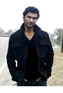 تصویر Sendhil Ramamurthy