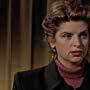 Kirstie Alley in Village of the Damned (1995)