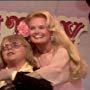 Lynn Anderson and Paul Williams in The Brady Bunch Variety Hour (1976)