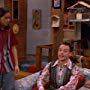 Joseph Gordon-Levitt and French Stewart in 3rd Rock from the Sun (1996)