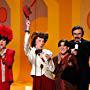 Lily Tomlin, Ruth Buzzi, Gary Owens, Alan Sues, and Jo Anne Worley in Rowan &amp; Martin