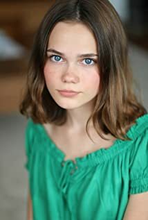 تصویر Oona Laurence