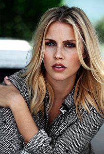 تصویر Claire Holt